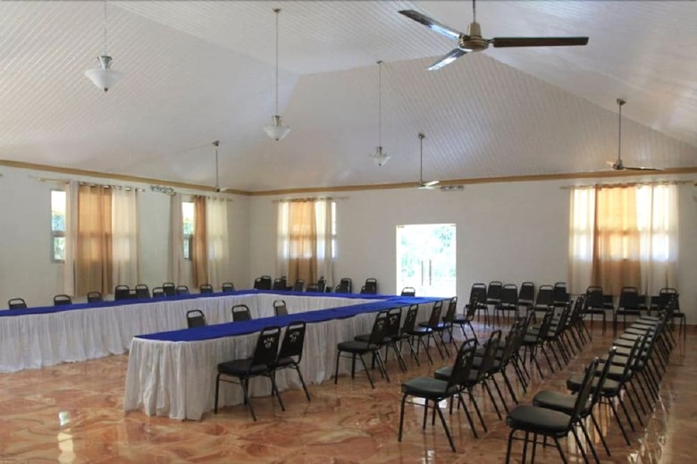 Hotel Le Village D'ennery