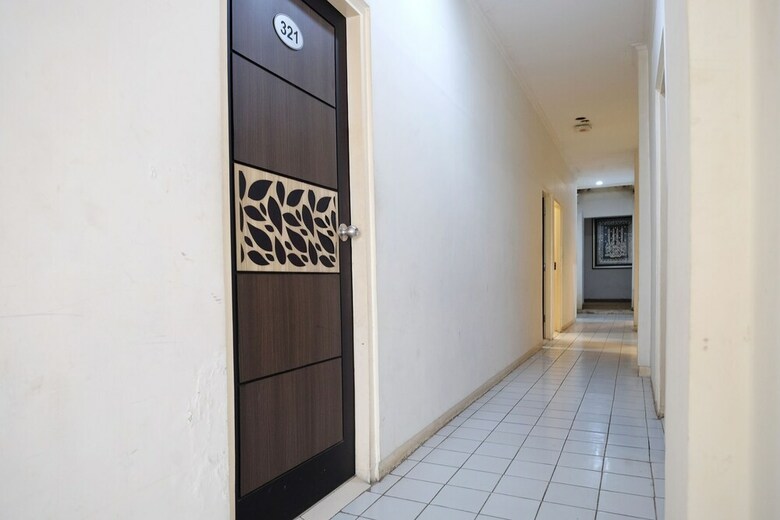 Hotel Zen Rooms Basic Kalimas Sunan Ampel