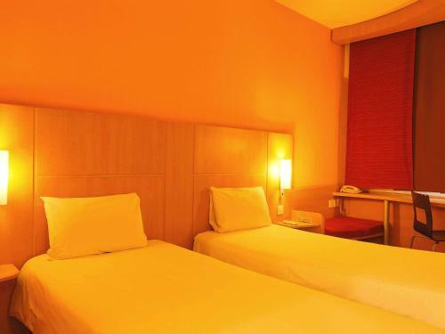Hotel Ibis Anshan Shengli Square