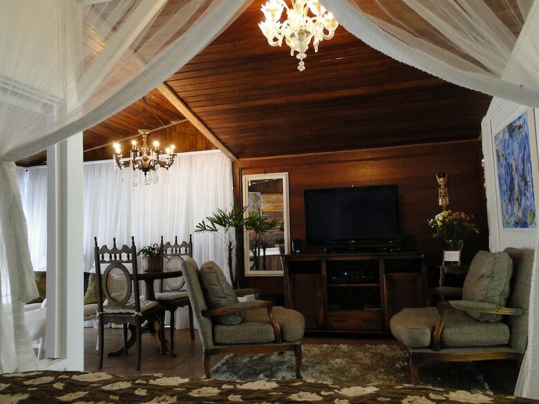 Hotel Bistr� E Guest House Isadora Duncan