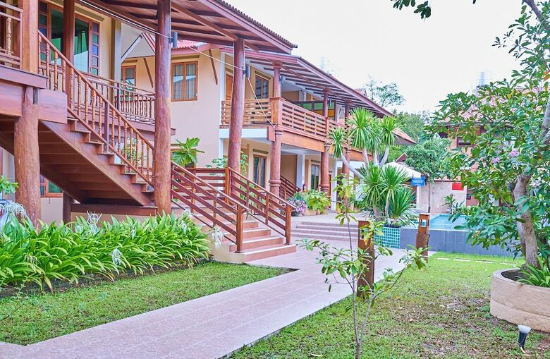 Hotel Hueankhamhom Resort