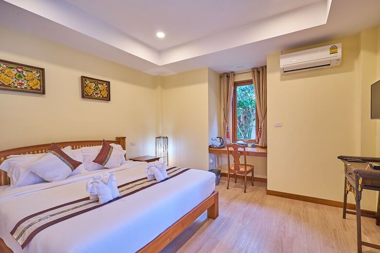 Hotel Hueankhamhom Resort