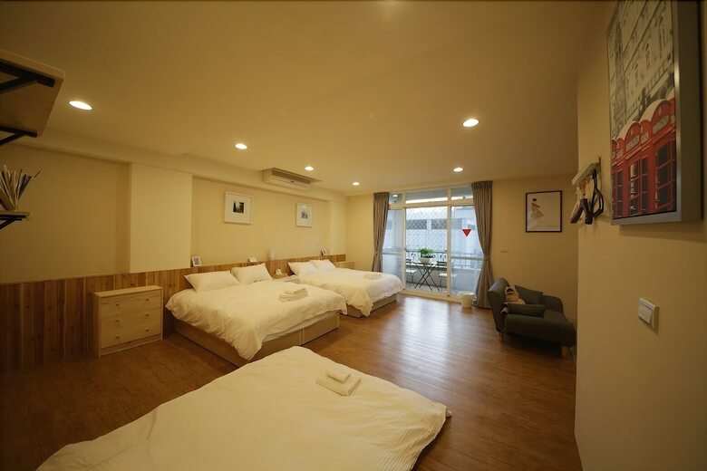 Hotel Yo Hoo 16 House