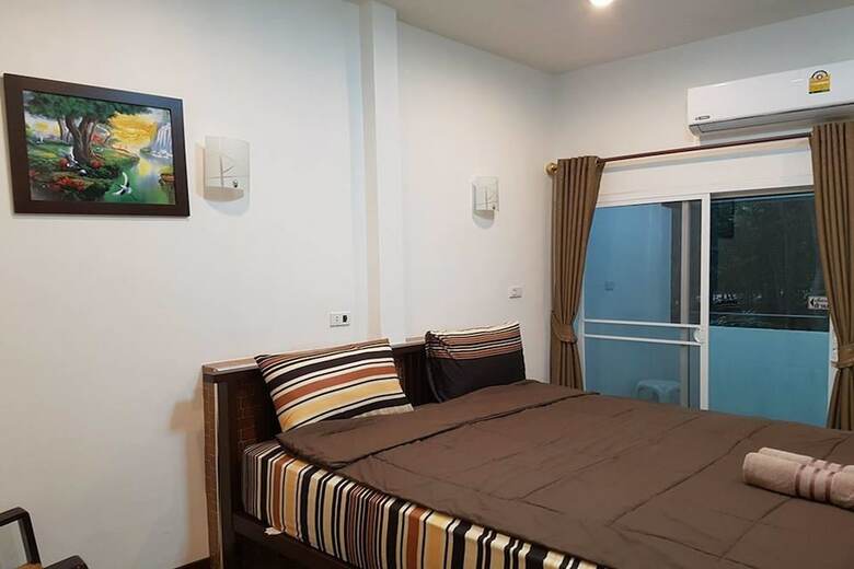 Hotel Home Hug Pak Sabai