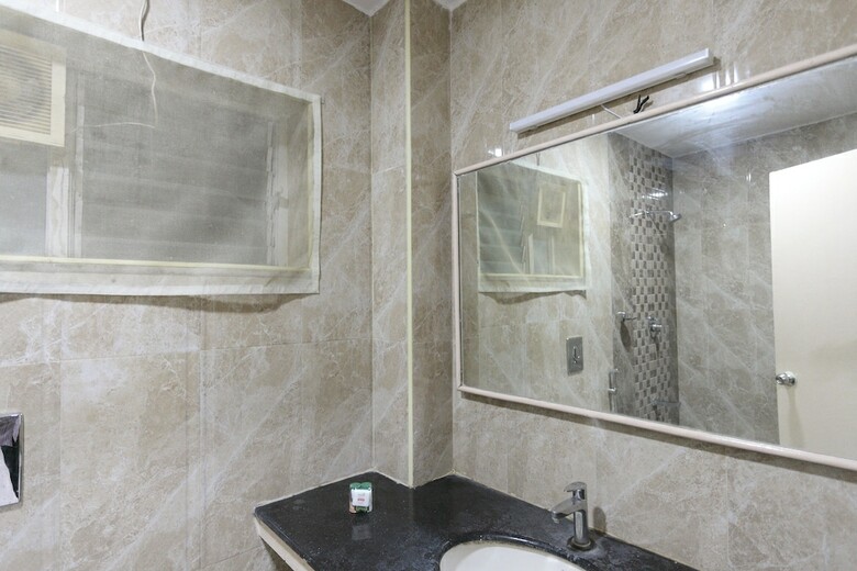 Hotel Oyo Flagship 342 Anna Nagar- Mmm Hospital