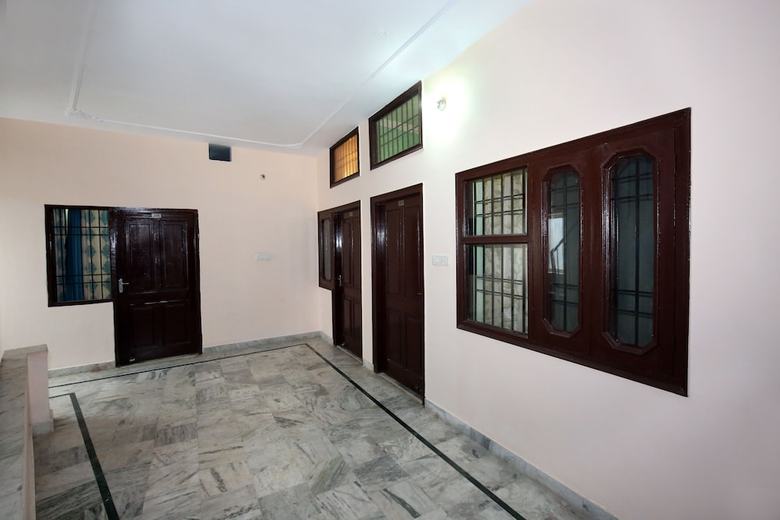 Oyo 9039 Hotel Lotus