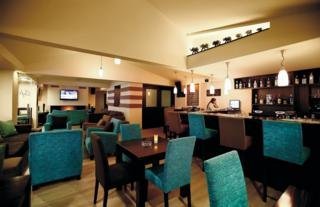 Hotel Huzur (.)