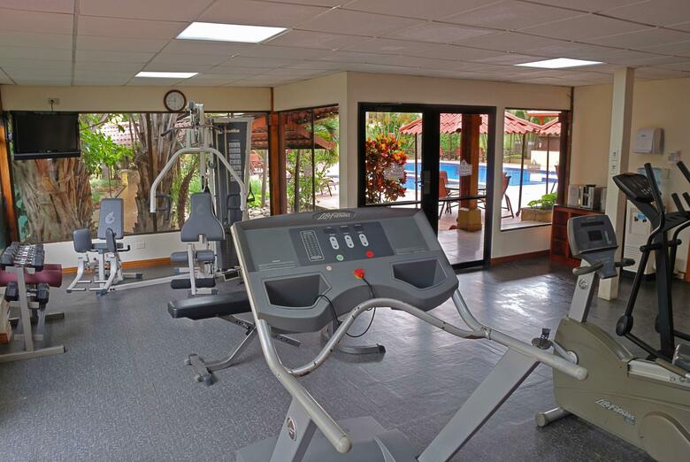 Hotel Country Inn & Suites