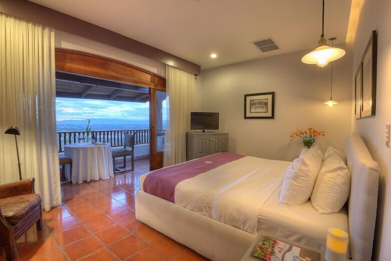 Hotel Alta Las Palomas