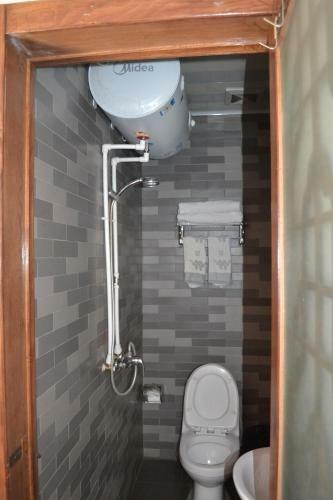 Lao Cheng Gen Hostel
