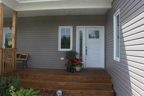 Nowak's Own B&B