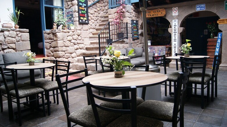 Hostal The Luxe Cusco Hostel
