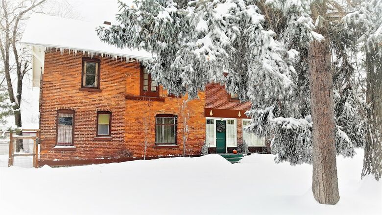 Hostal Bunk & Brew Historic Lucas House