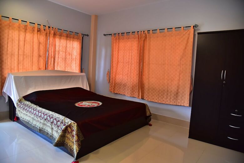 Hotel Oyo 949 Sansuk Resort Paknampran