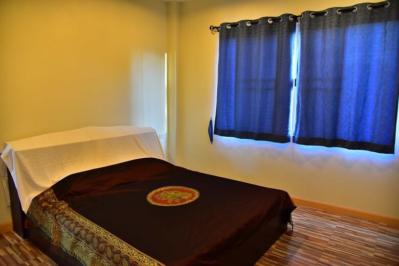 Hotel Oyo 949 Sansuk Resort Paknampran