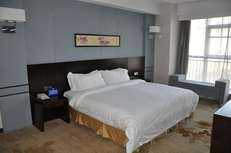 Joyful Rose International Hotel