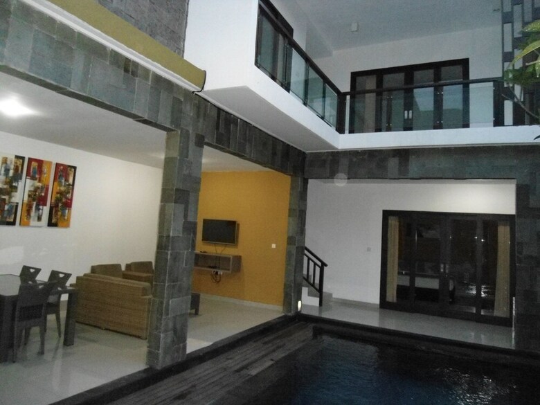 Villa Oyo 2693 The Ulun Kubu 4