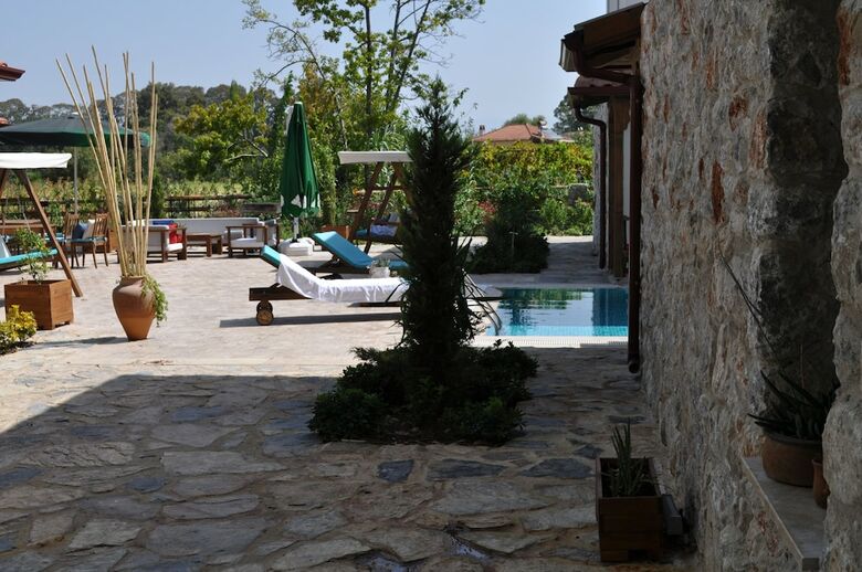 Susam Suites Hotel