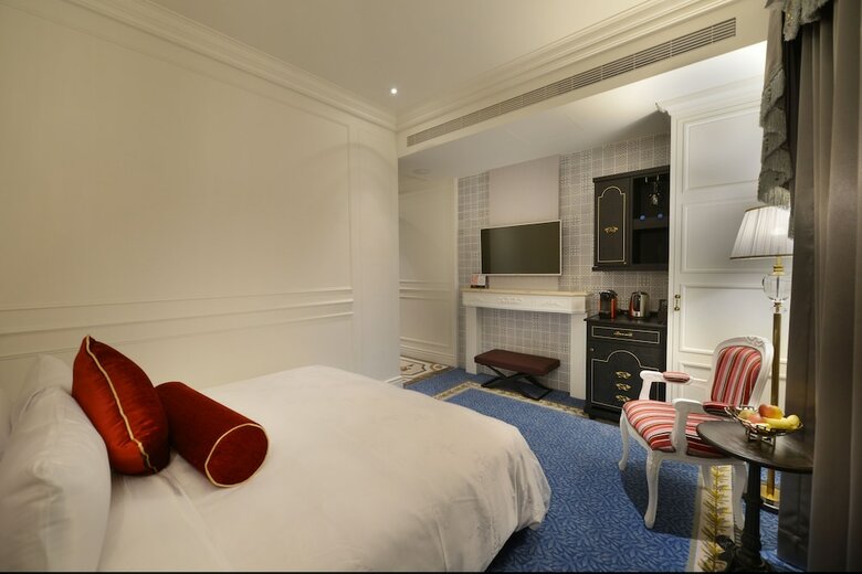 Golden Tulip Rs Boutique Hotel