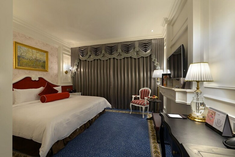 Golden Tulip Rs Boutique Hotel