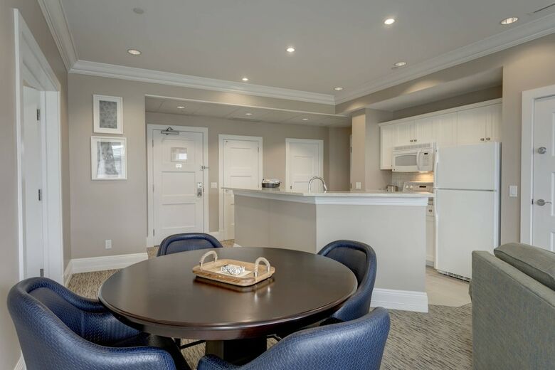 Hotel Inn At Bay Harbor, Autograph Collection