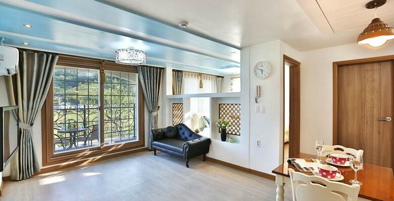 Tongyeong Monami Pension