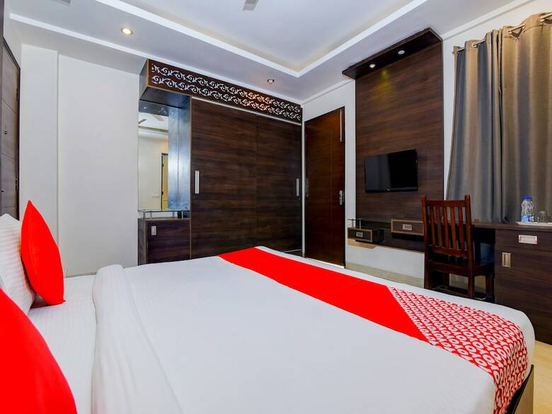 Hotel Oyo Flagship 757 Blite Golf Course Road