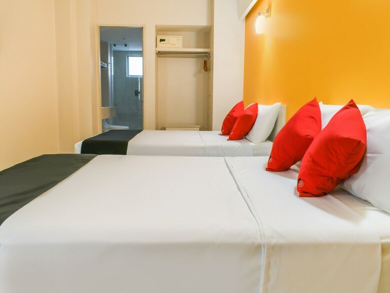 Hotel Capital O Sc