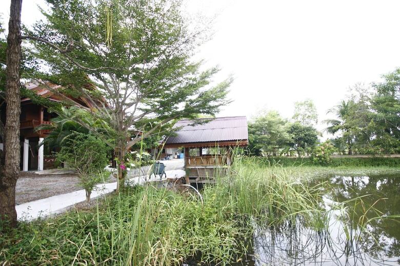 Hotel Baan Suan View Dee Homestay