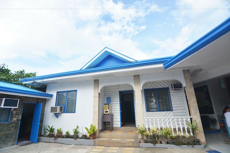 Hotel Highway To H Inn - Totolan