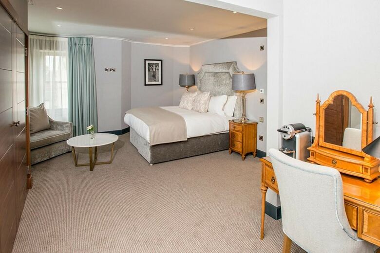 Kinnettles Hotel And Spa