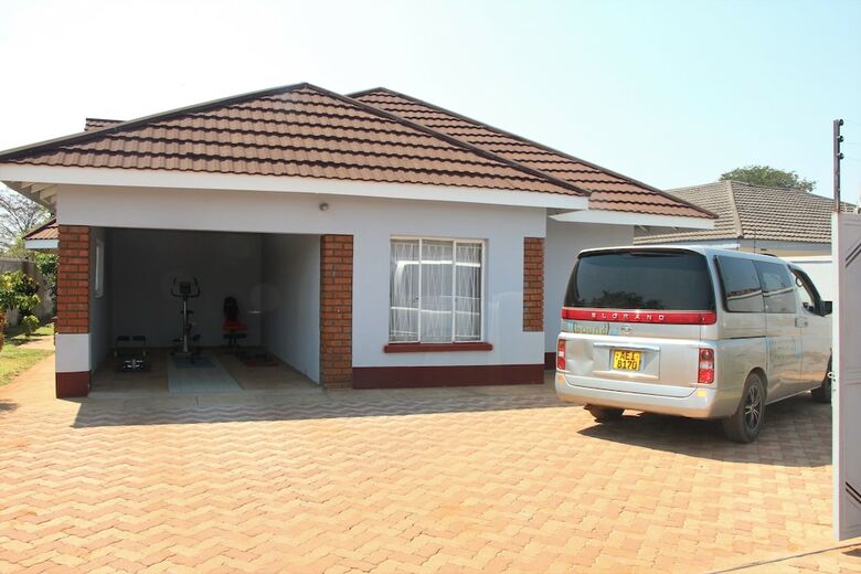 Hotel Inboundout Guest House