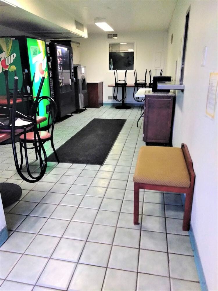 Motel Red Carpet Inn Jeffersonville