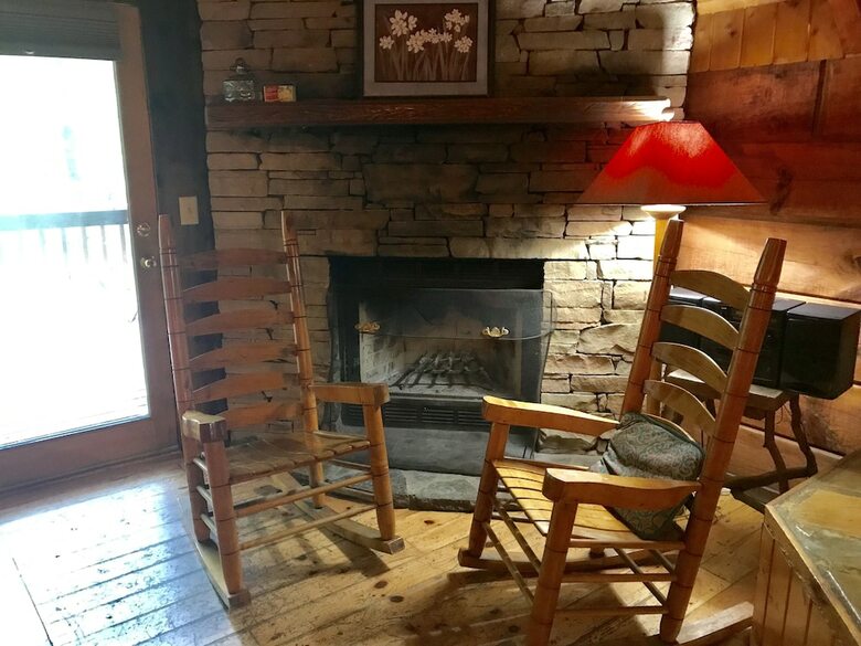 Bed & Breakfast Gatlinburg Adventure Cabins