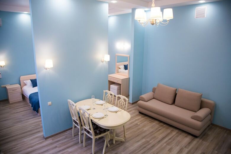Leto Apartments