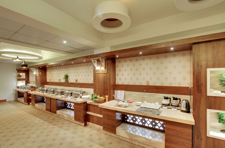Hotel White Castle Corporate Residences