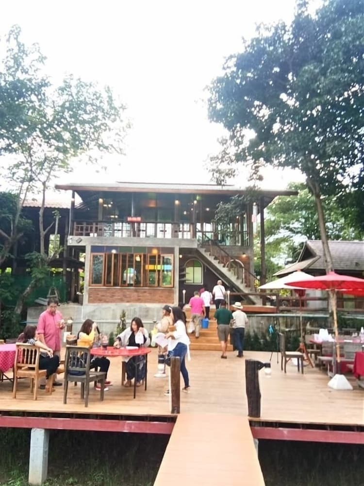 Hotel Ban Suan Tawan Chiang Dao