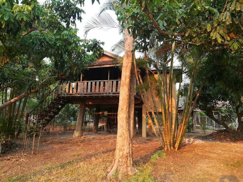 Hotel Khoom Kam Kaew Farm & Resort