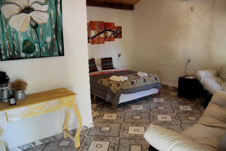 Hotel De Campo El Rebenque