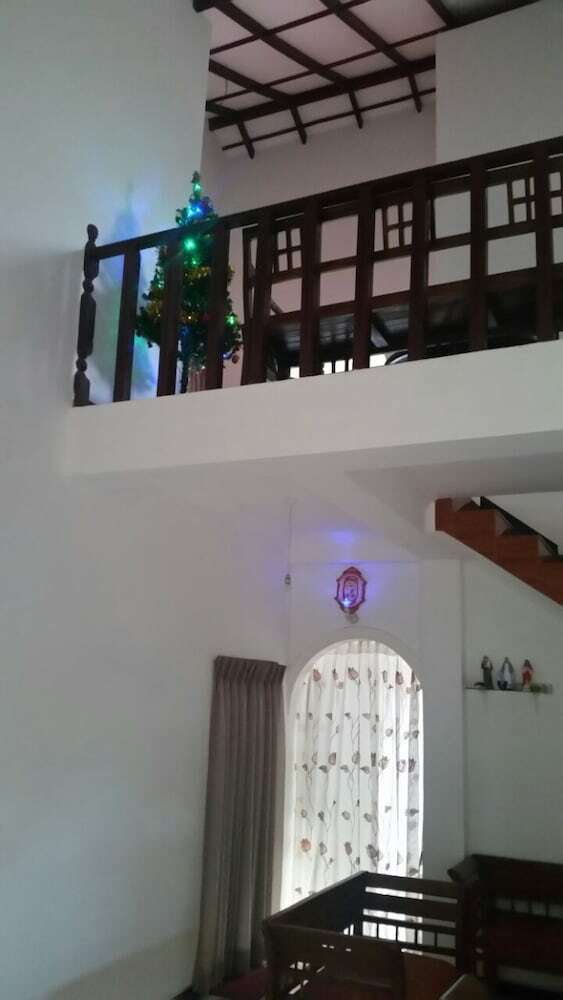 Hotel Srilusa Home Stay Hikkaduwa