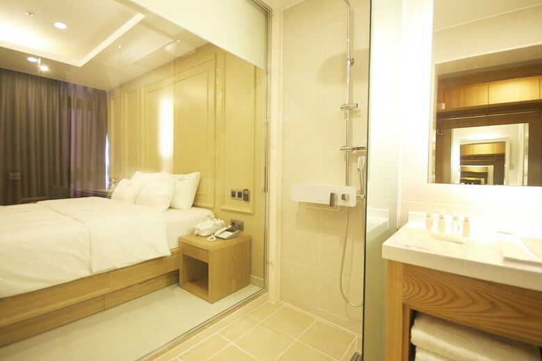 Time Square Hotel