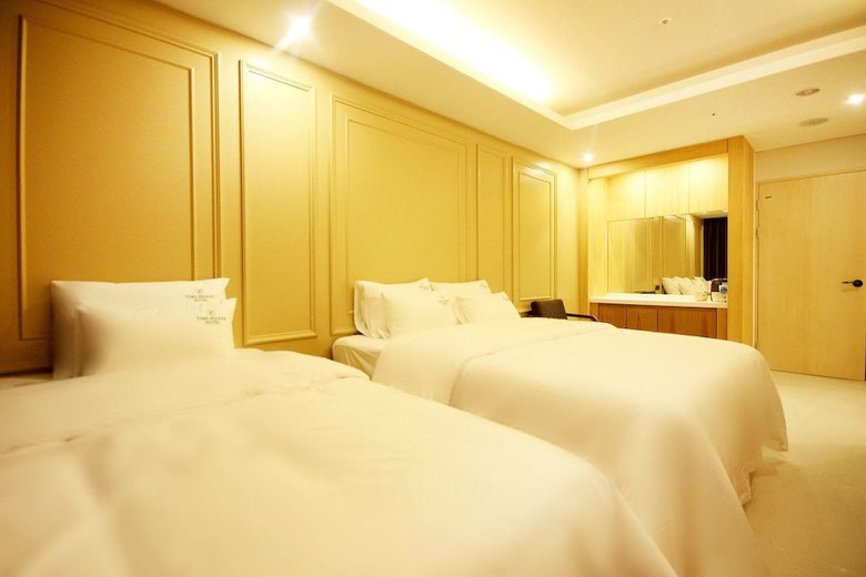 Time Square Hotel