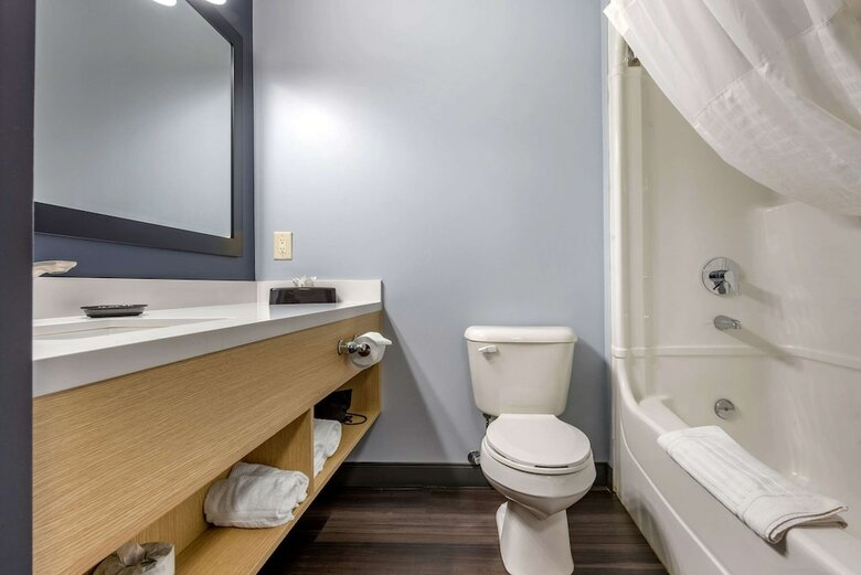 Hotel Quality Inn & Suites