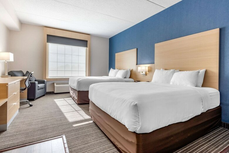 Hotel Quality Inn & Suites