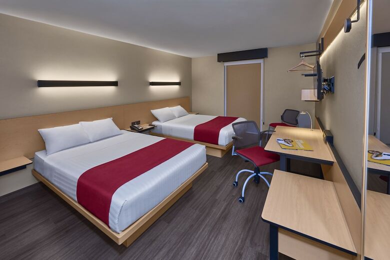 Hotel City Express Monterrey Lindavista