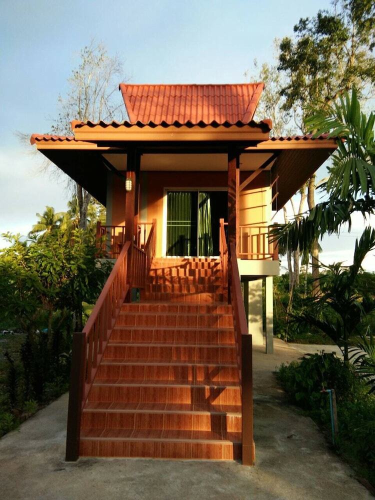 Hotel Phuengluang Resort