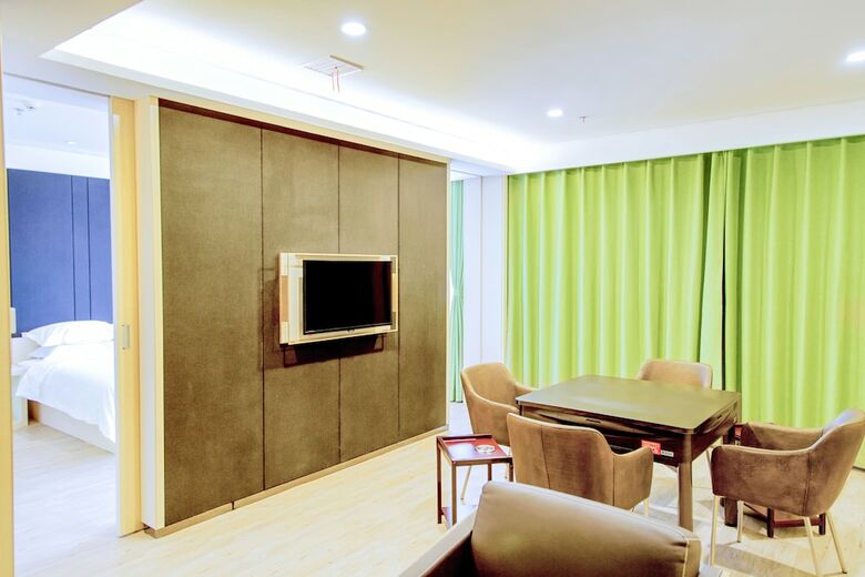 Hotel Ibis Styles Gy Bosideng Plz