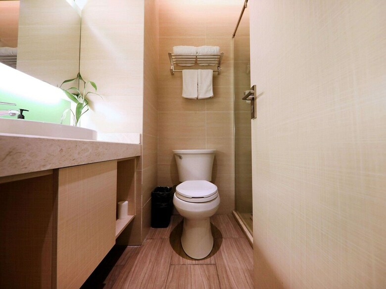 Hotel Ibis Styles Gy Bosideng Plz