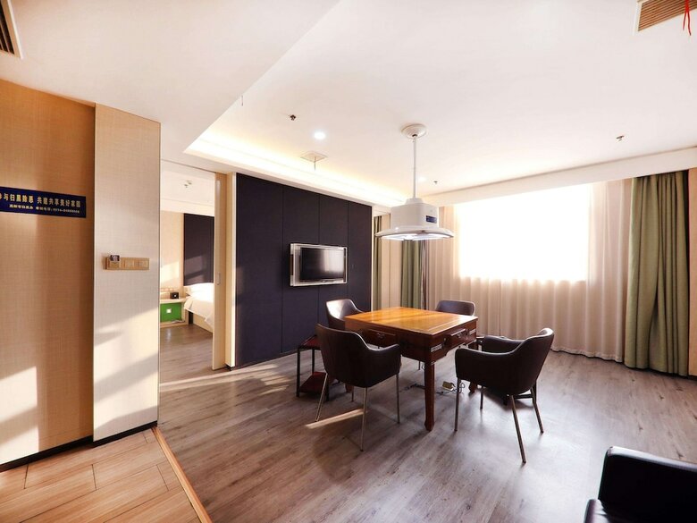 Hotel Ibis Styles Gy Bosideng Plz