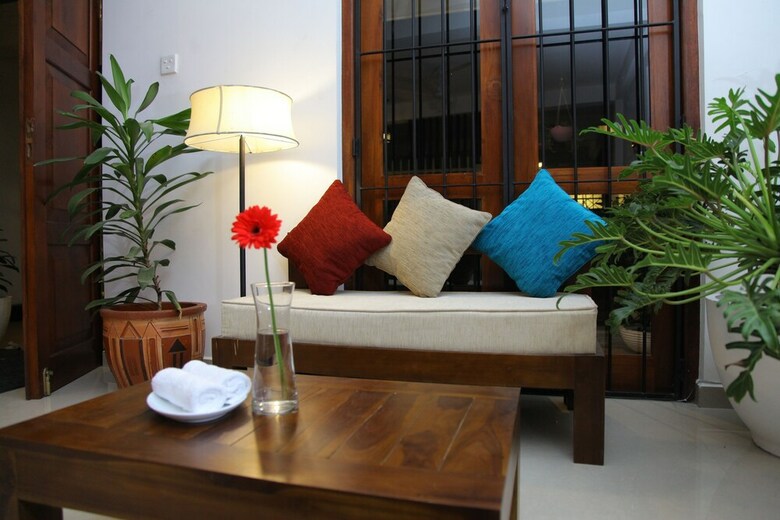 Hotel Rohini Residence